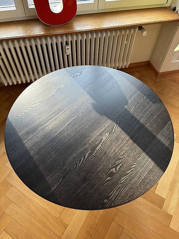 Tables: Esstisch rund (schwarz) – D'occasion à Bern par Michi_zh01 1