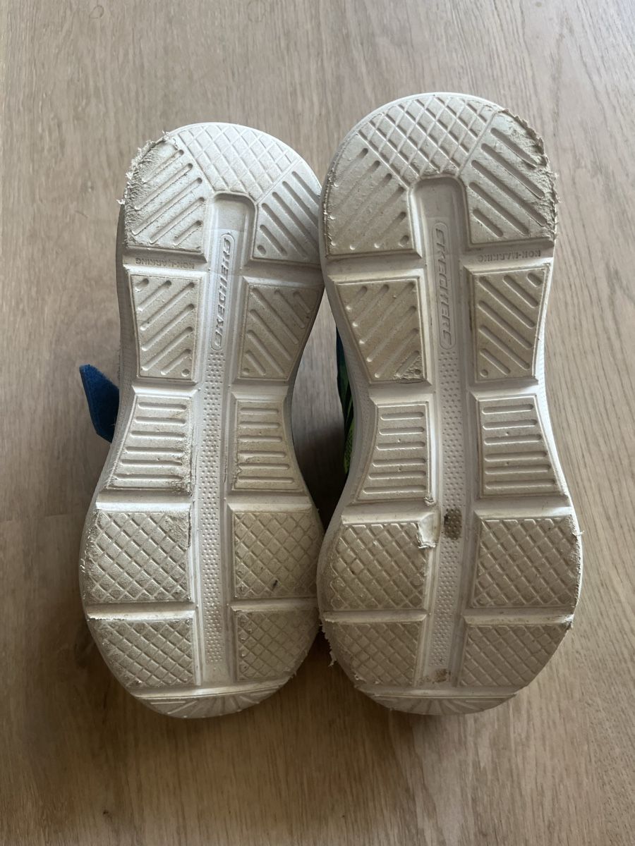 Skechers Schuhe für Jungen: Skechers  Sneaker – Gebraucht aus Embrach von mabrielle 2