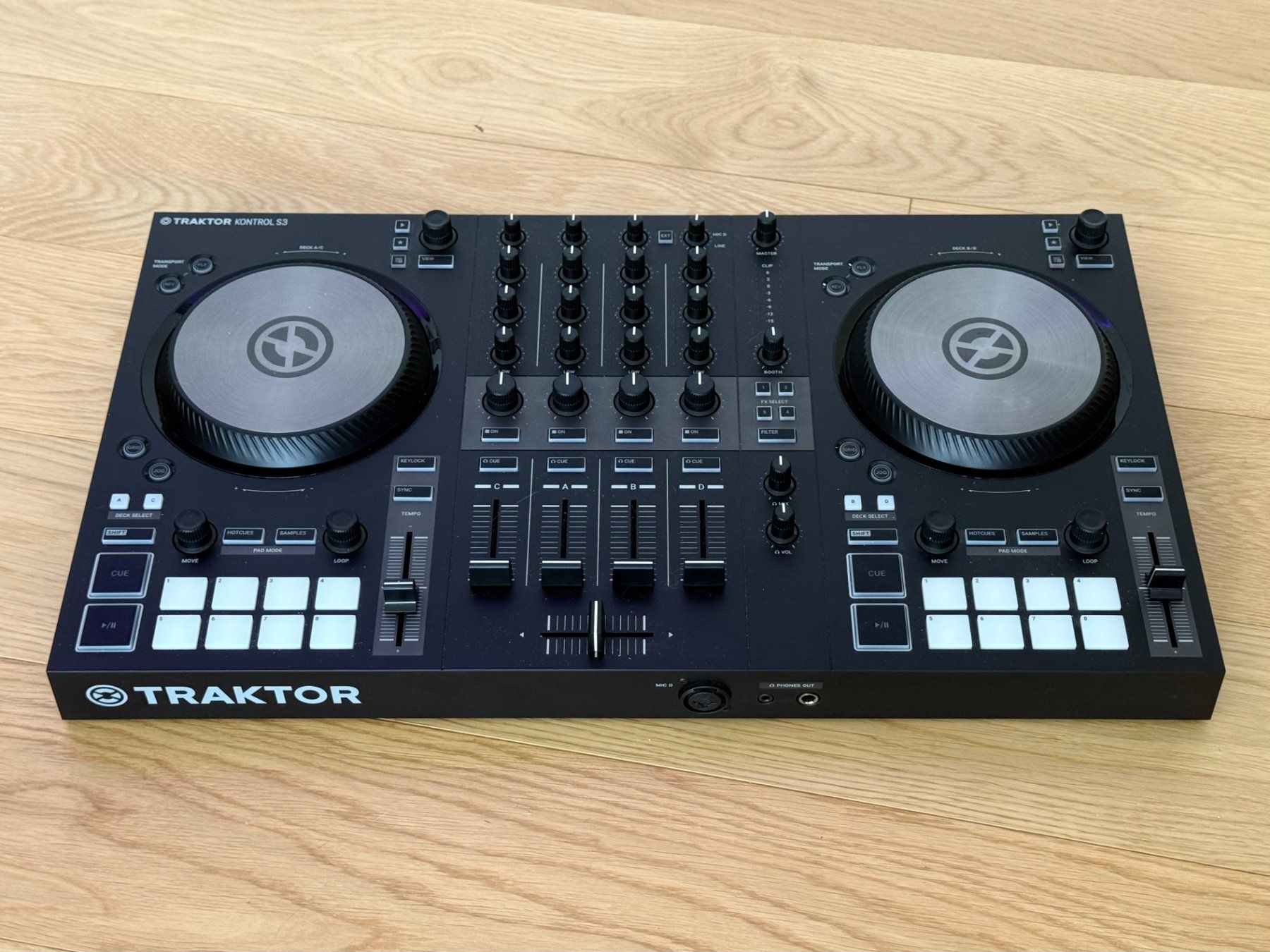 Traktor Console di mixaggio: Native Instruments Traktor Kontrol S3 DJ Controller – Usato da Zürich venduto da KokoCollie 1