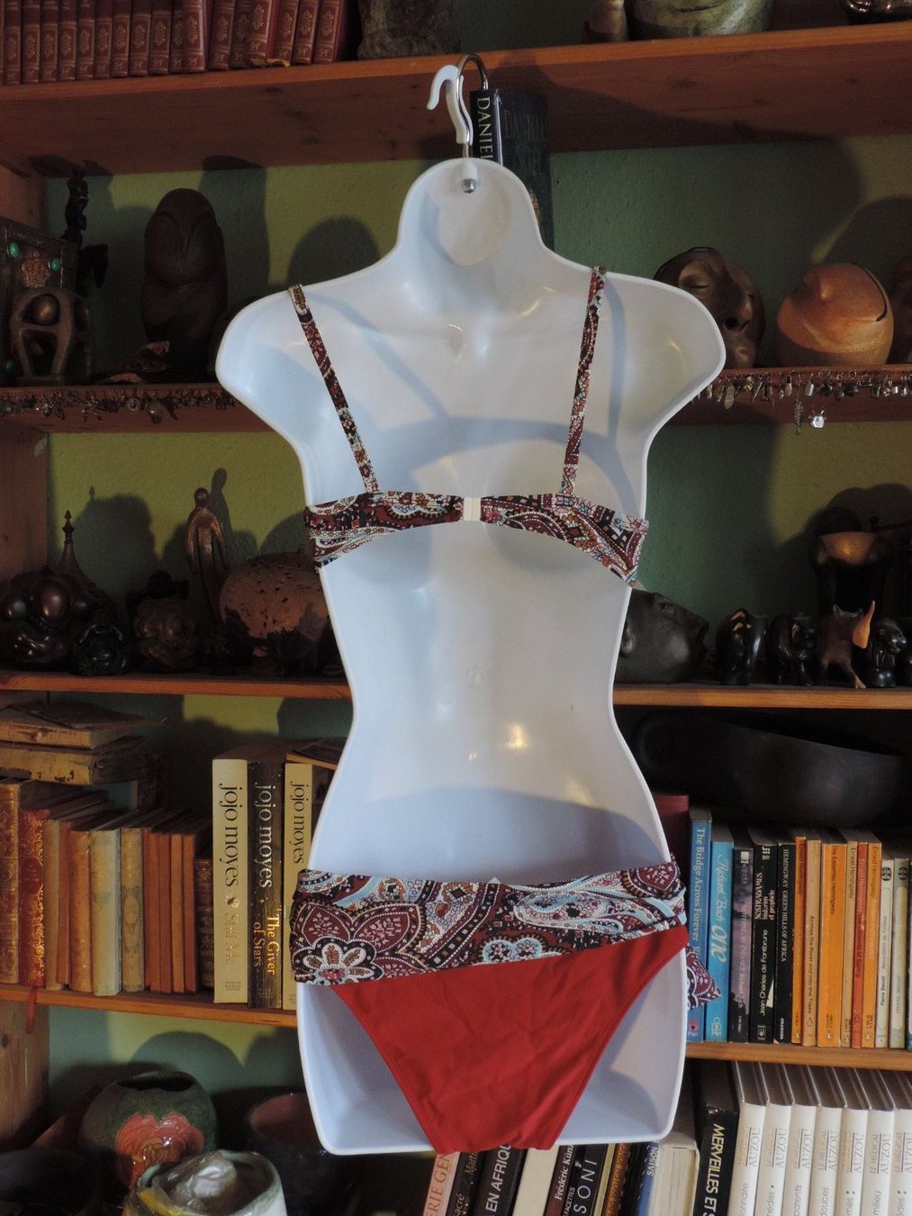 Costumi da bagno & Bikini: maillots de bain fleurs ethniques rouge – Usato da Genève venduto da Axelle333 6