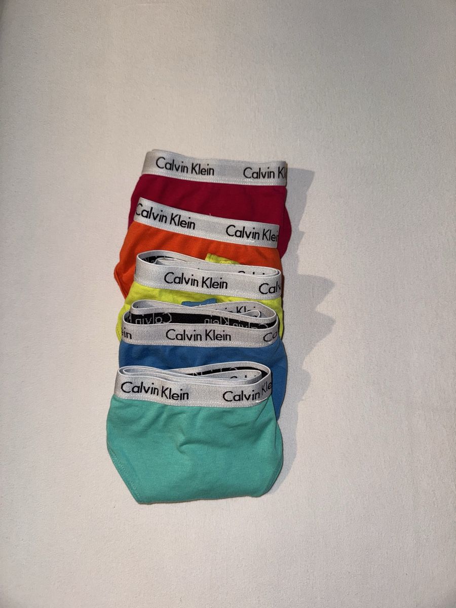 Calvin Klein Sonstige Unterwäsche: Lot de 5 strings Calvin Klein S – Neu (gemäss Beschreibung) aus Porrentruy von fee_24
