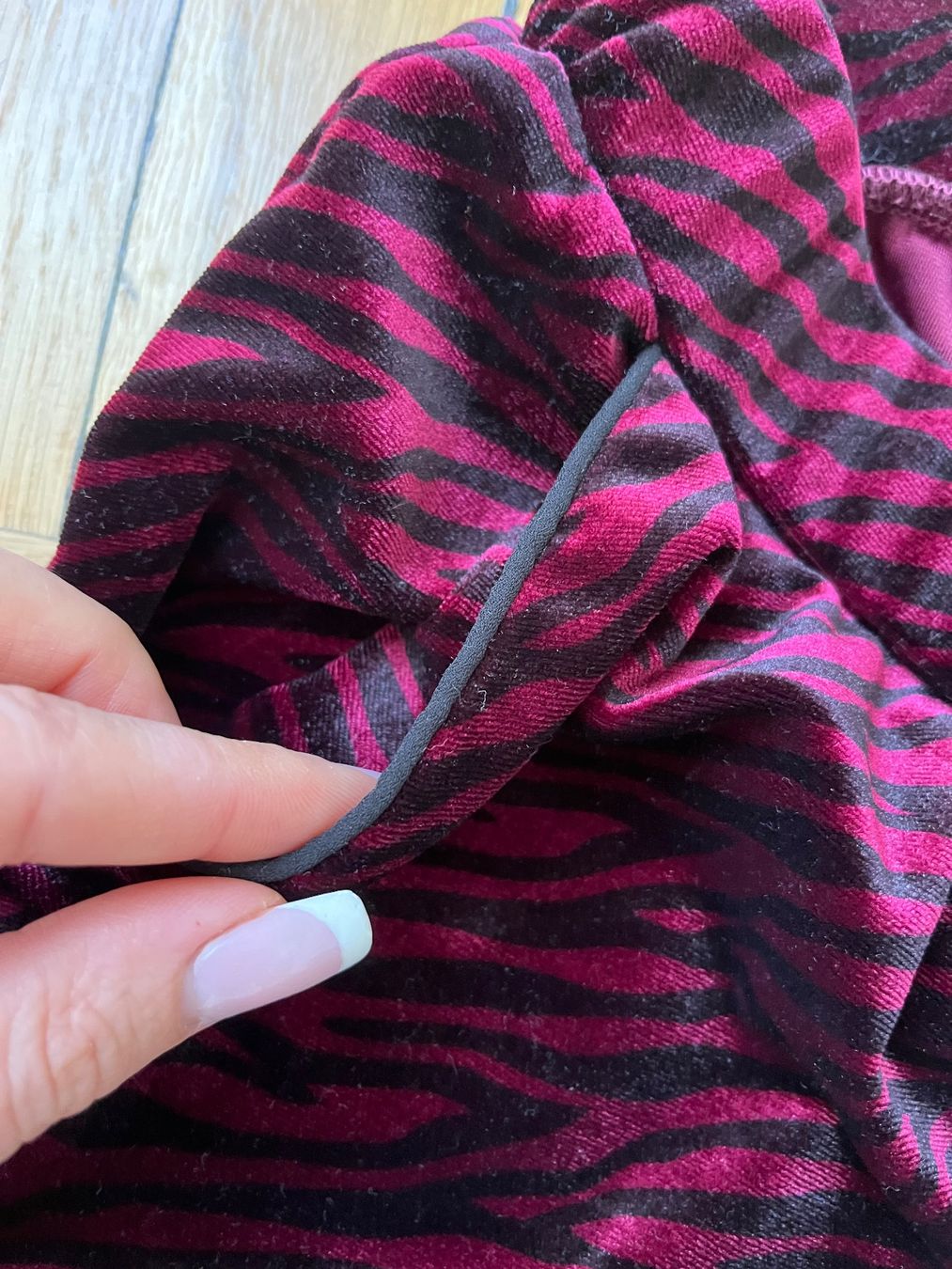 Pantaloni: New velour pants  size S – Nuovo (secondo la descrizione) da Chêne-Bougeries venduto da Seetooyoo 3