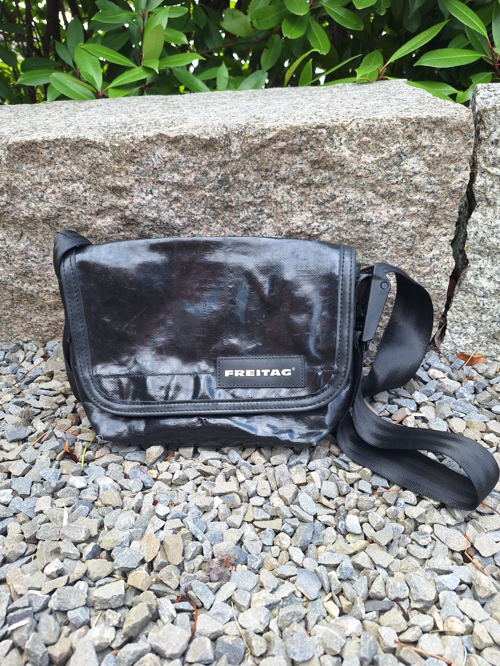 Freitag Borse: Freitag Hawaii five o schwarz – Usato da Selzach venduto da Stony17