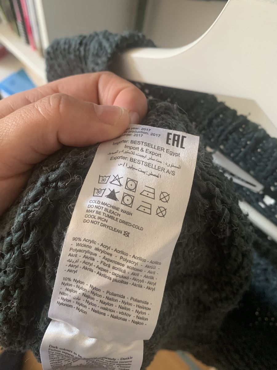Pullover & Sweatshirts: Pullover XL – Gebraucht aus Basel von ari_xy65 3