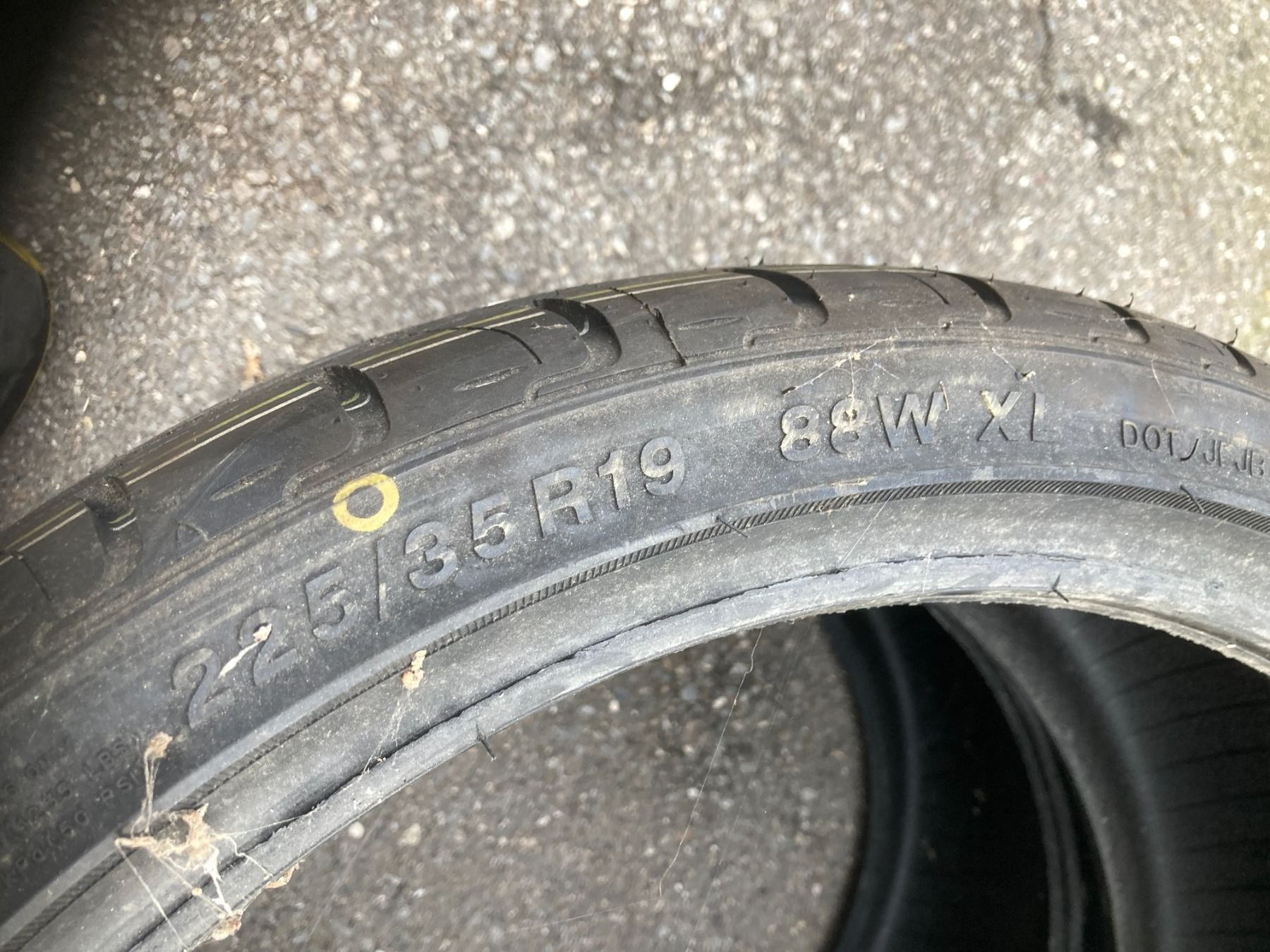 Goodyear Pneumatici & Ruote complete: 225/35R19 Sommerpneu – Usato da Cham venduto da WB2223 3