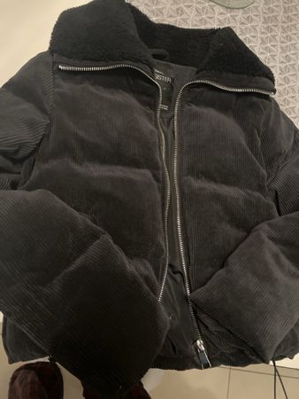 Schwarze Cord Jacke mit Teddyfell Kragen, Grösse S
