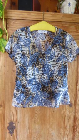 schöne Kurzarm Bluse Gr M Casla Angelin Paris