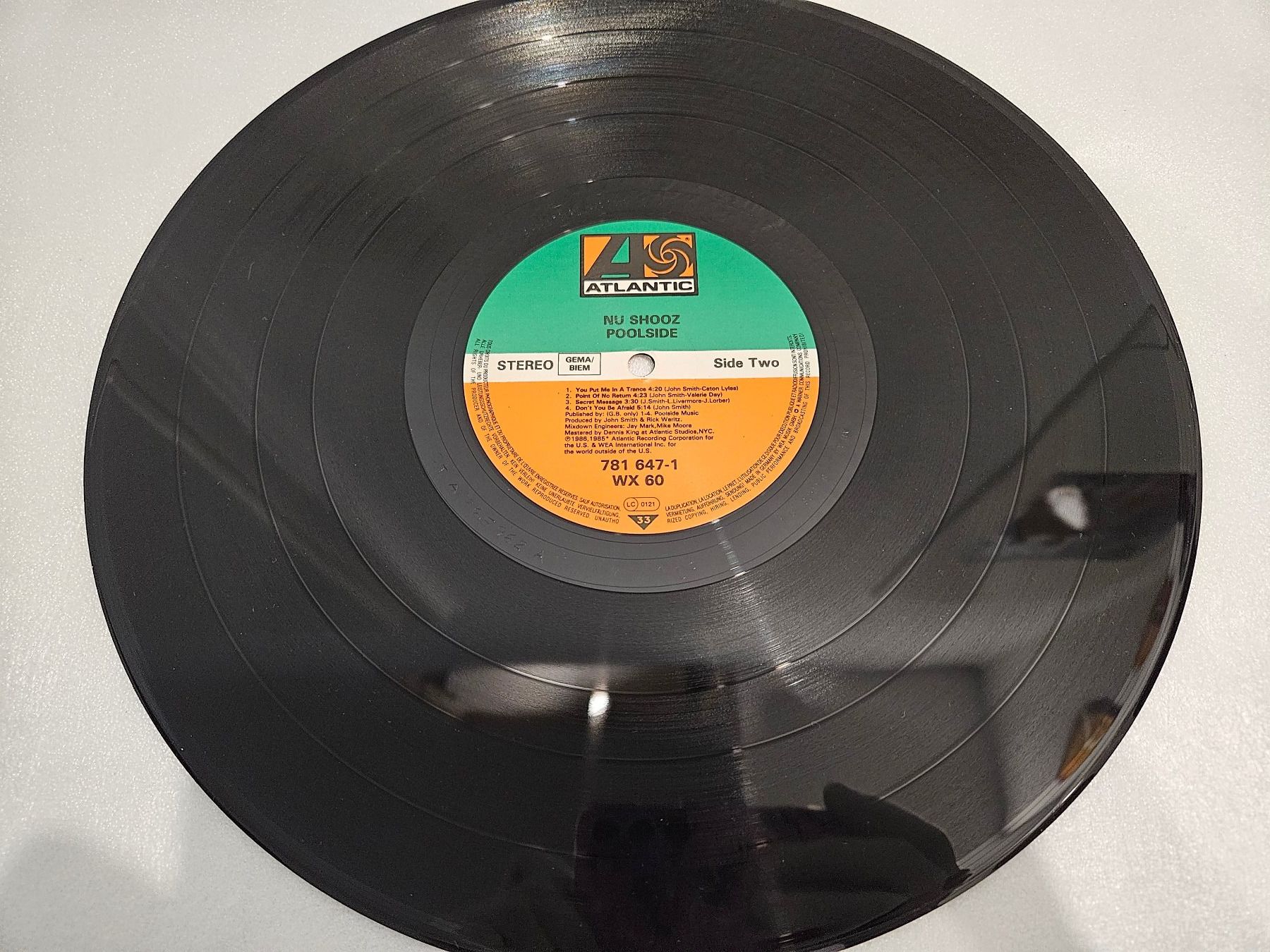 Dischi in vinile: Nu Shooz – Poolside – Usato da Uster venduto da Vinyl-Leidenschaft 5