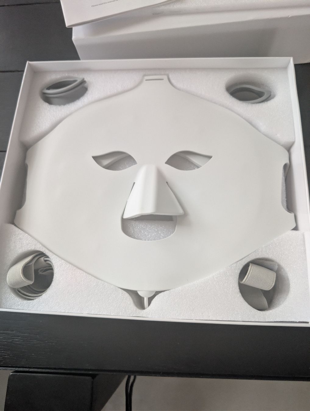 Cura del viso: Masque LED Deniove, Glowskin Pro, 7 couleurs – Usato da Buchillon venduto da BarbaraS-D