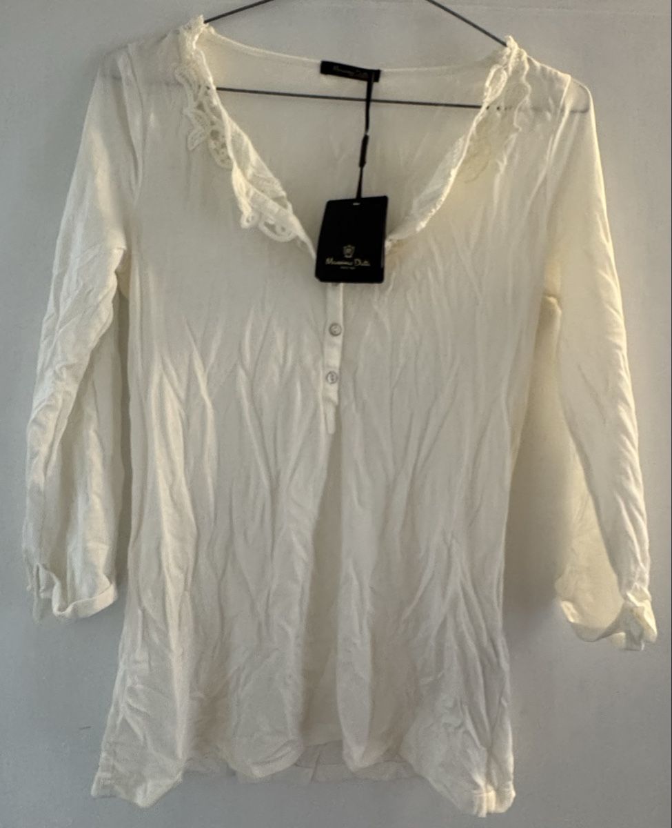 Massimo Dutti Camicie: White Massimo Dutti shirt, size XS, perfect for spring. – Nuovo (secondo la descrizione) da Mühlethurnen venduto da ona_lyh6