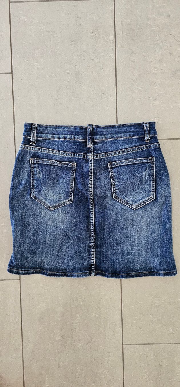 Gonne: Gonna jeans blu nuova – Nuovo (secondo la descrizione) da Gordola venduto da Alfacigno 1