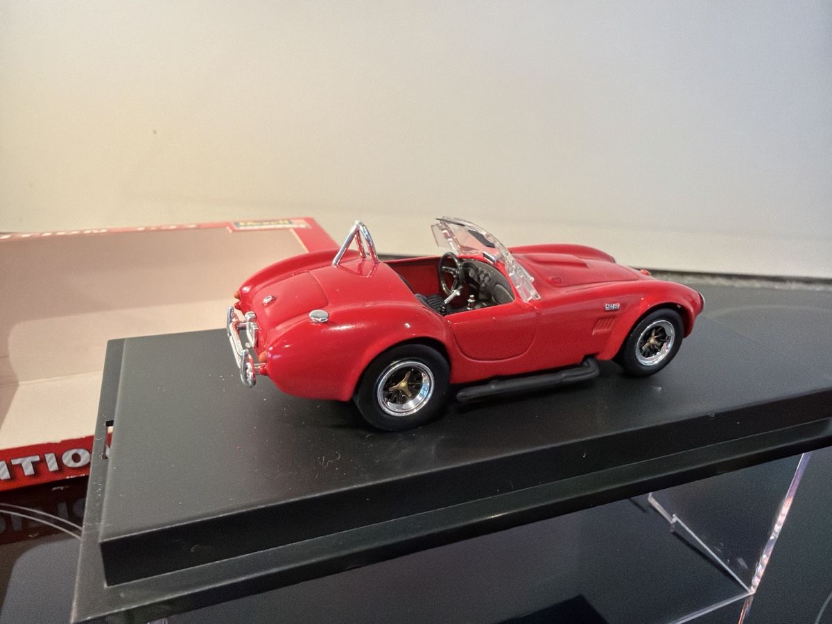 Revell Modellautos: AC Cobra 427 rot - 1/43 - Revell – Neu (gemäss Beschreibung) aus Wolfwil von Rolex1 3