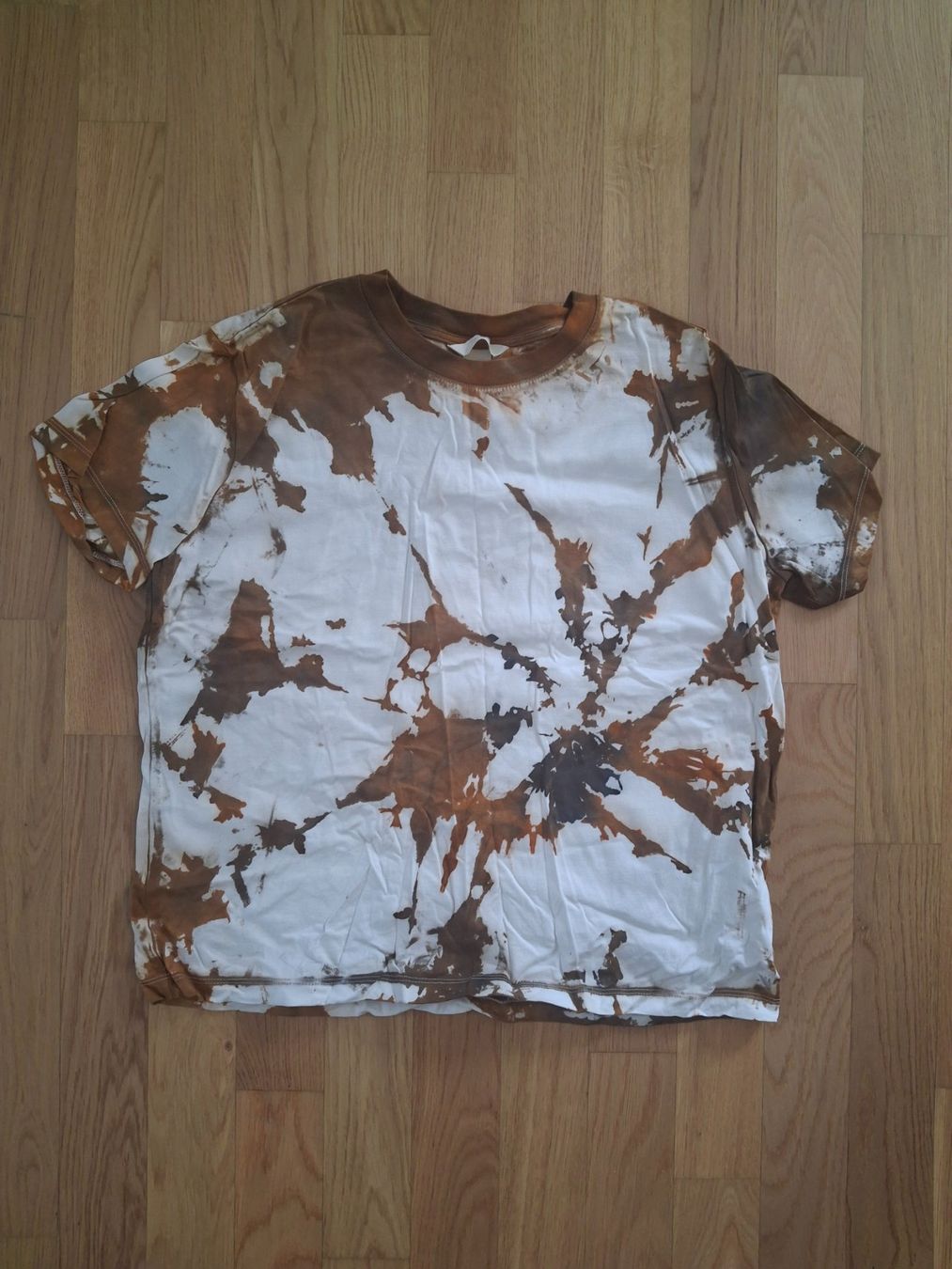 H&M T-shirt: Batik T-Shirt – Nuovo (secondo la descrizione) da Luzern venduto da gab_726g