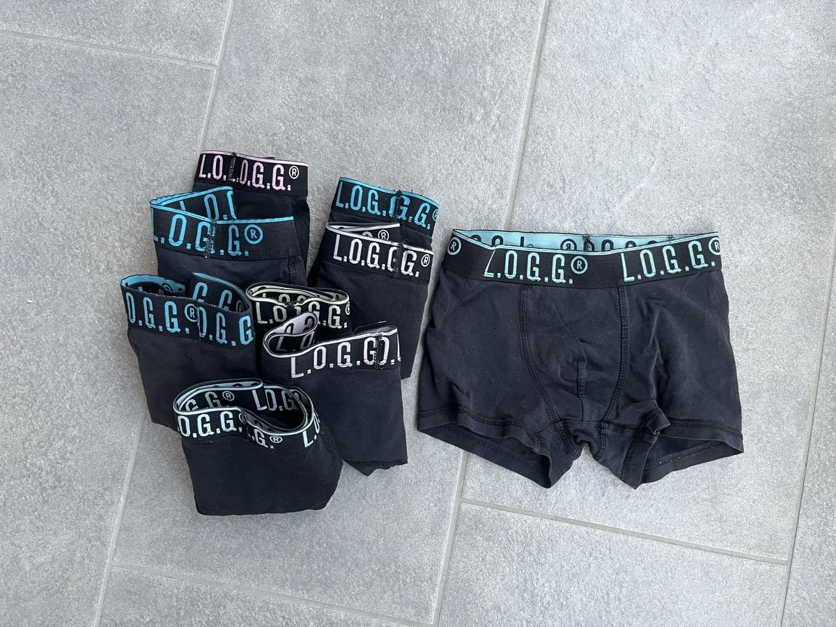 Sous-vêtements: Unterhosen 134/140 – D'occasion à Wil ZH par Wonderwoman76