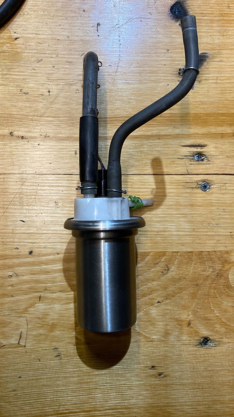 Honda Alle Motorradersatzteile: pompe essence HONDA CBF 125 - 2009 – Gebraucht aus sugiez von thi_2ryl 1