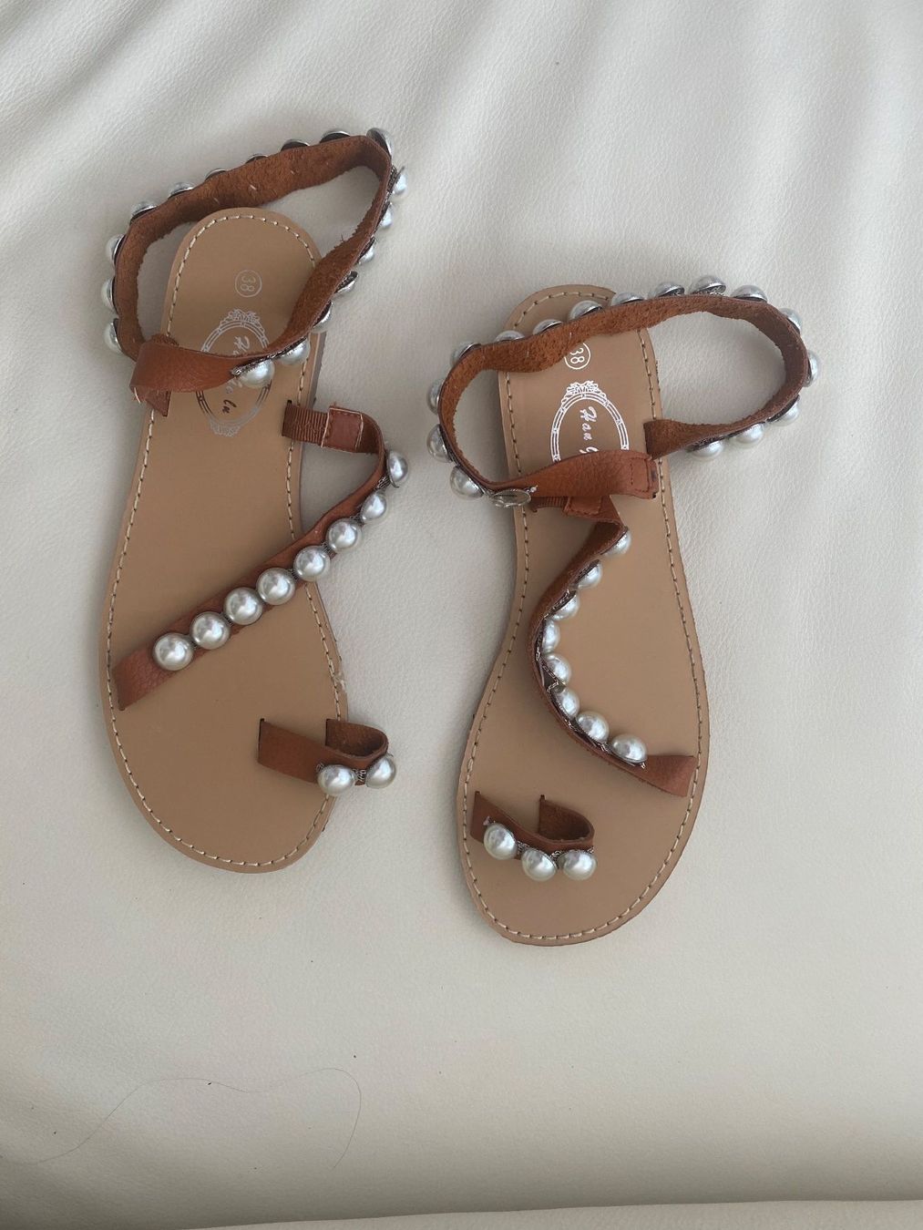 Scarpe da donna: SUMMERTIME - stylische Flip-Flops mit Perlen, braun, 38 – Usato da Winkel venduto da ferrari2022 3