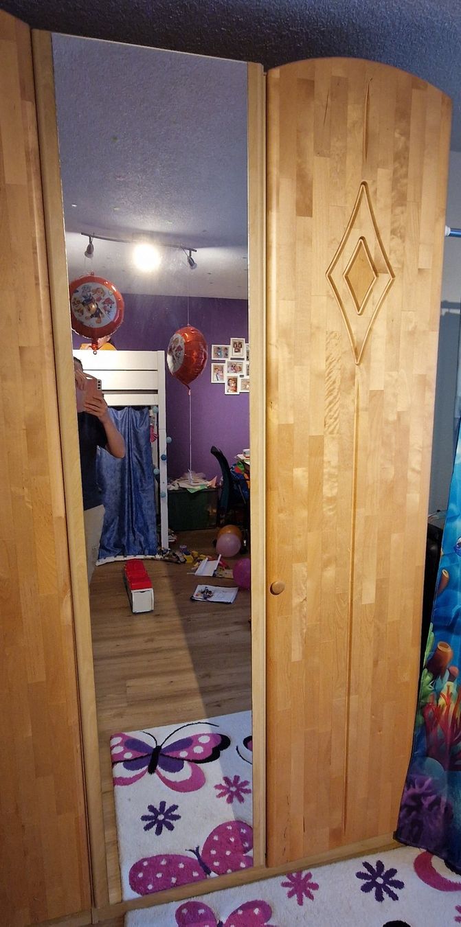 Armadi: Kleiderschrank – Usato da Ganterschwil venduto da Sunne6 1