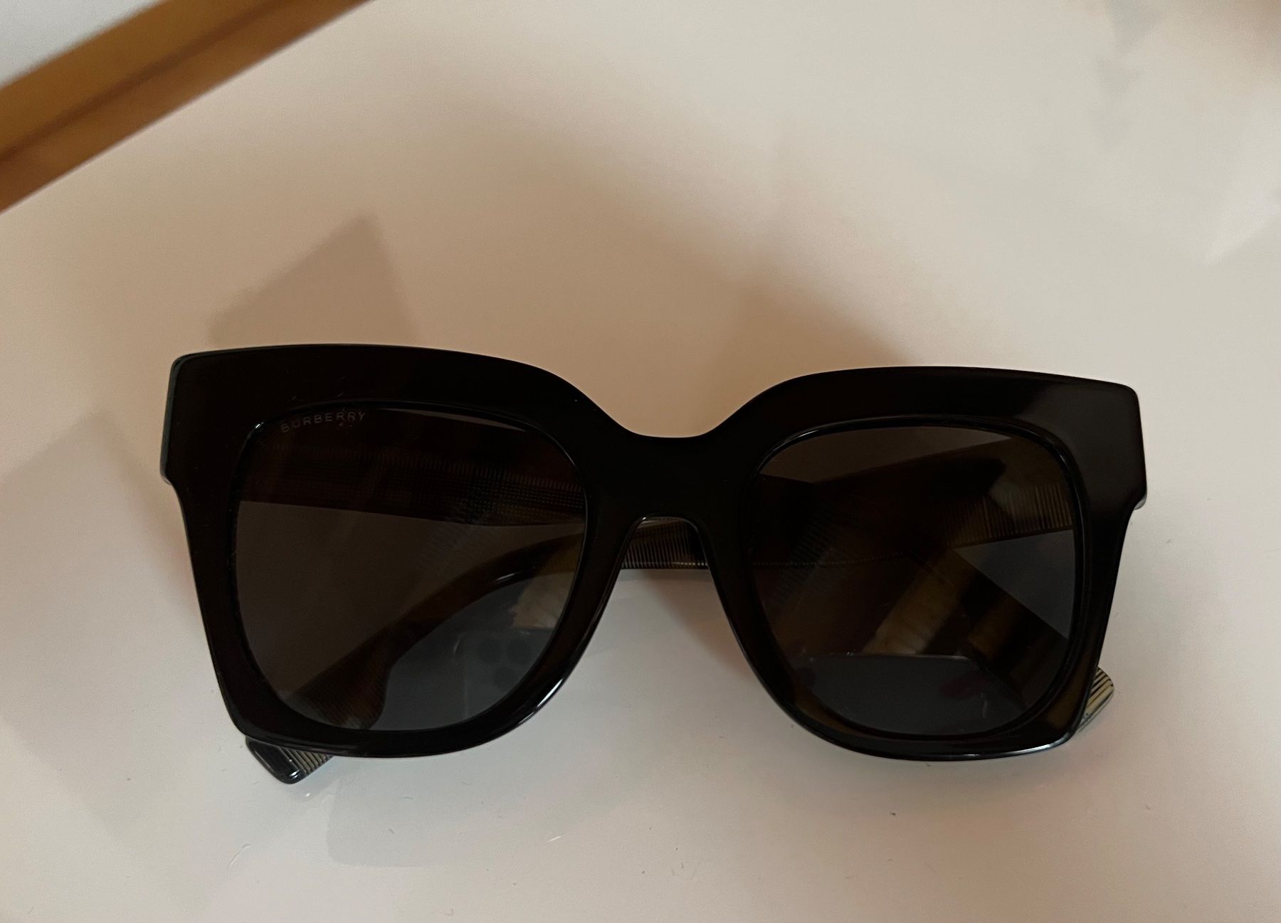 Burberry Occhiali & Lenti: Sonnenbrille Burberry Kitty – Nuovo e nell'imballaggio originale da Balgach venduto da nic_9trg 1
