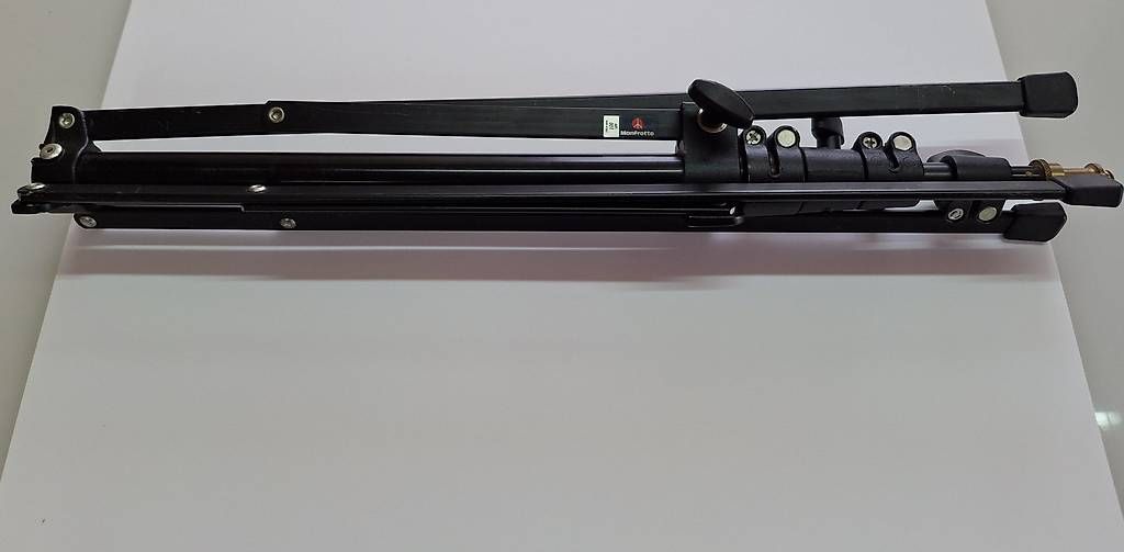 Treppiedi & Teste: Vintage Manfrotto Studio Stativ schwarz – Usato da Rüti ZH venduto da Liliane_market 3