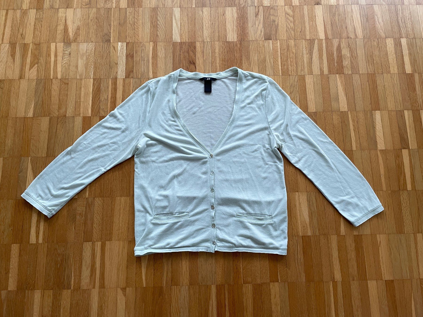 H&M Maglioni & Felpe: Hellgrünes Jäckchen, 3/4-Ärmel. Gr. S – Usato da Jona venduto da Tr3s 1