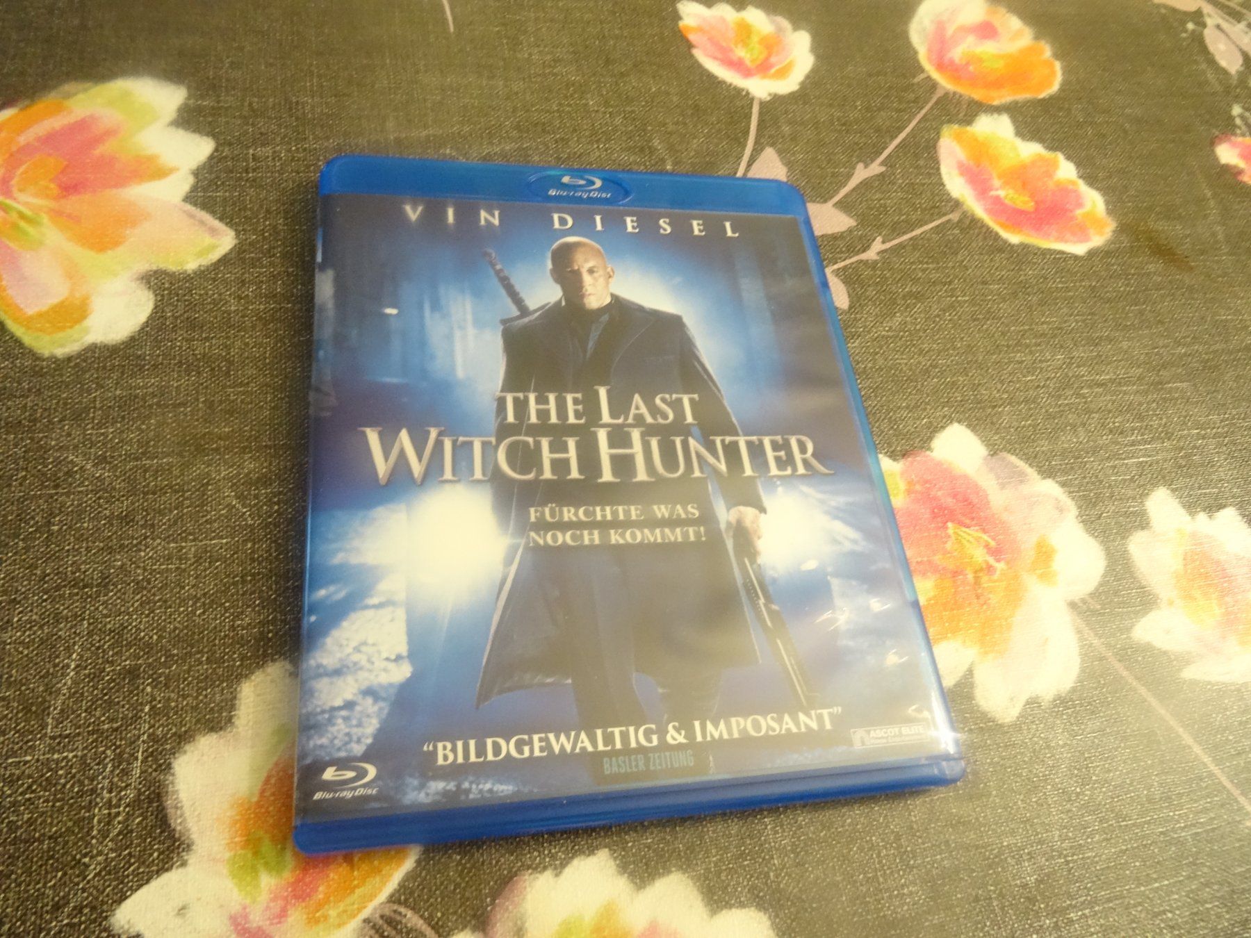 Tutti i DVDs: The Last Witch Hunter BLU-RAY – Usato da Olten venduto da Disc-Verkauf