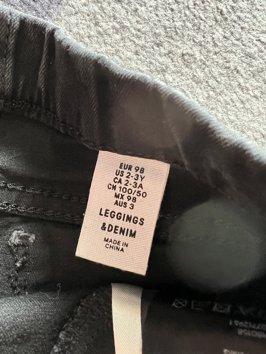 H&M Pantaloni: 5 x Jeggins/Jeans Grösse 98 – Usato da Ebikon venduto da KarinM02 6