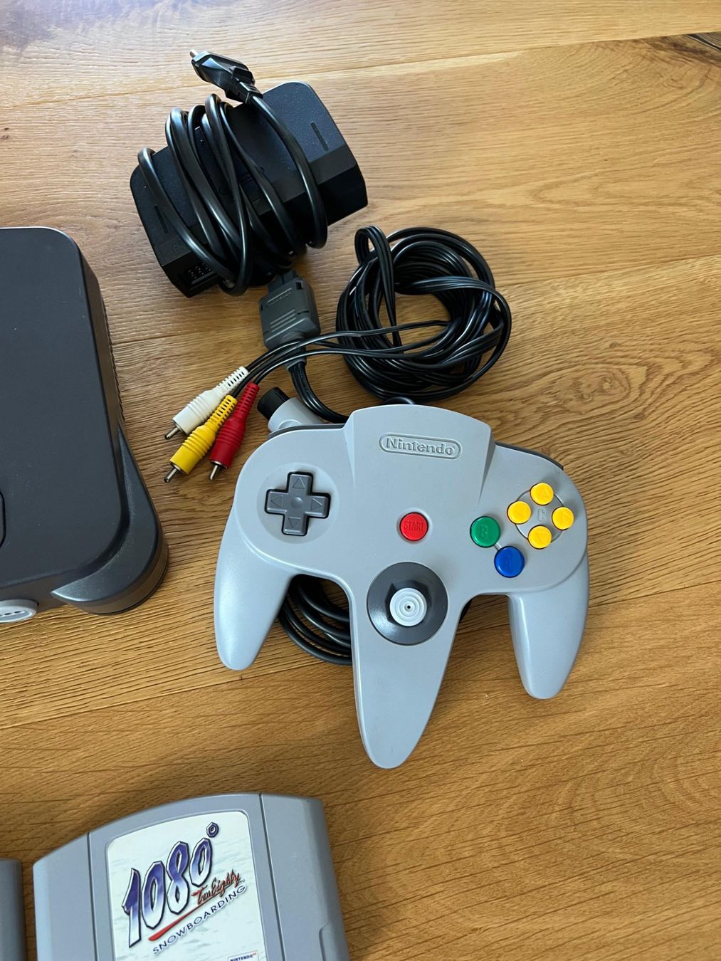 Nintendo Console: Nintendo 64 Konsole mit 7 Spielen – Usato da Schönenbuch venduto da retrohunter 1