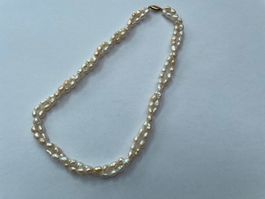 Süsswasserperlen-Kette mit 14 Karat Goldverschluss
