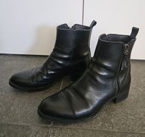 Bottines en cuir noir (taille 40)