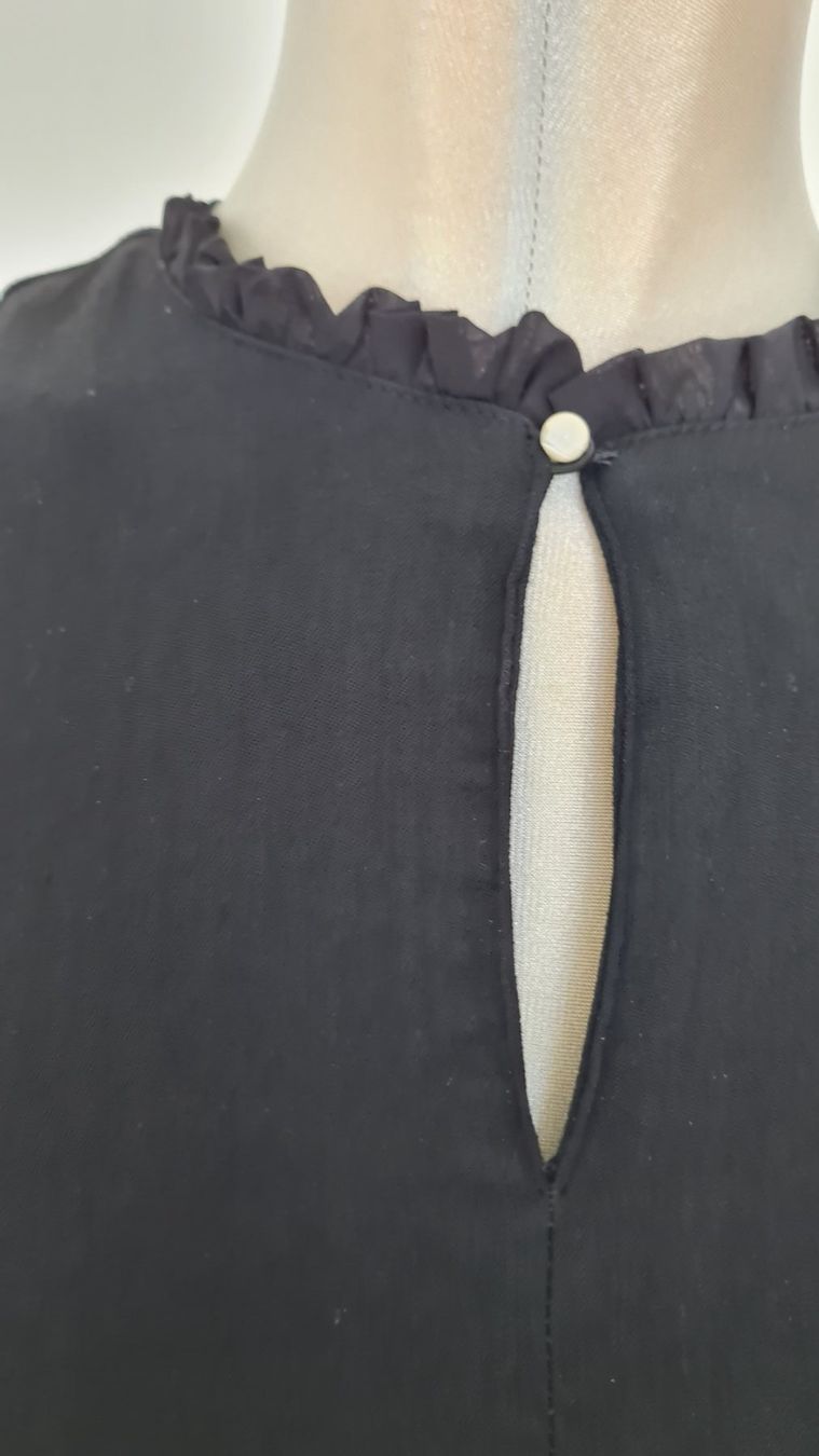 Pinko Vestiti: Robe noire Pinko taille M – Usato da Payerne venduto da wardi11 1