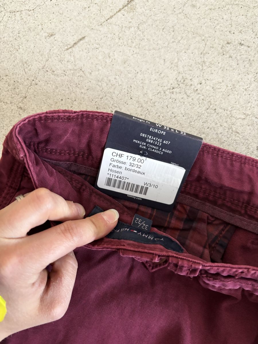 Tommy Hilfiger Pantaloni: Herren Tommy Hilfiger Hose Gr.32/32 – Nuovo e nell'imballaggio originale da Emmen venduto da H.Bettina 2
