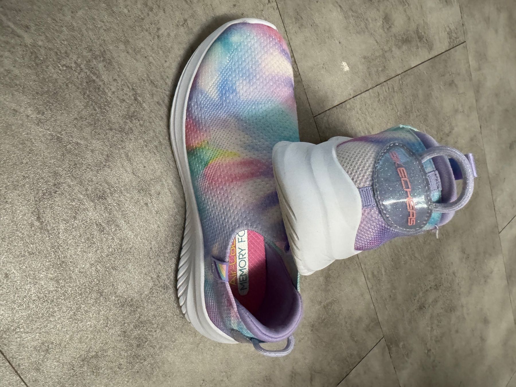 Skechers Scarpe per ragazze: Baskets Skechers enfant multicolore taille – Usato da Cologny venduto da lil_bpv9 3