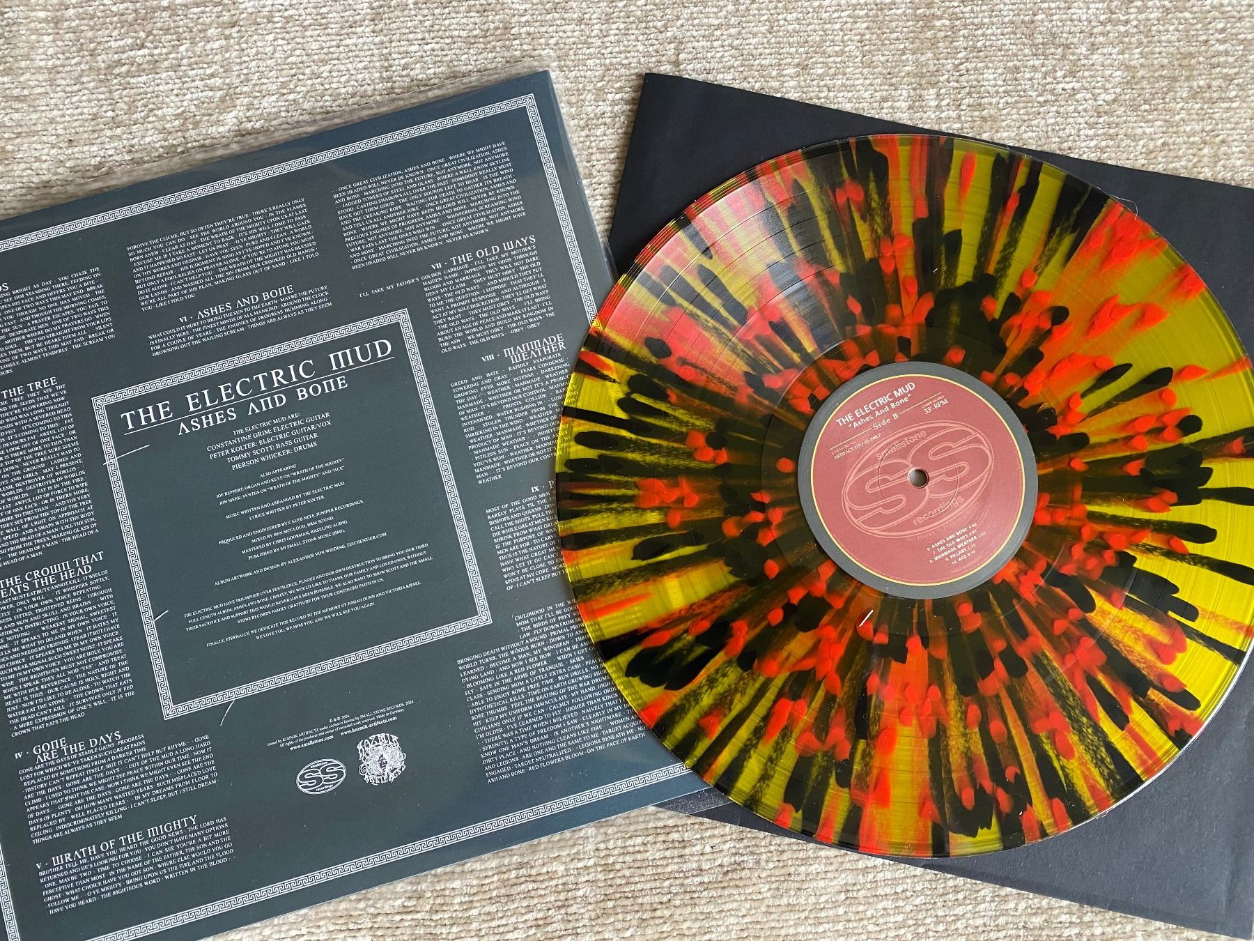 Dischi in vinile: The Electric Mud – Ashes And Bone / Splatter LP – Nuovo (secondo la descrizione) da Basel venduto da Dinosauce 1