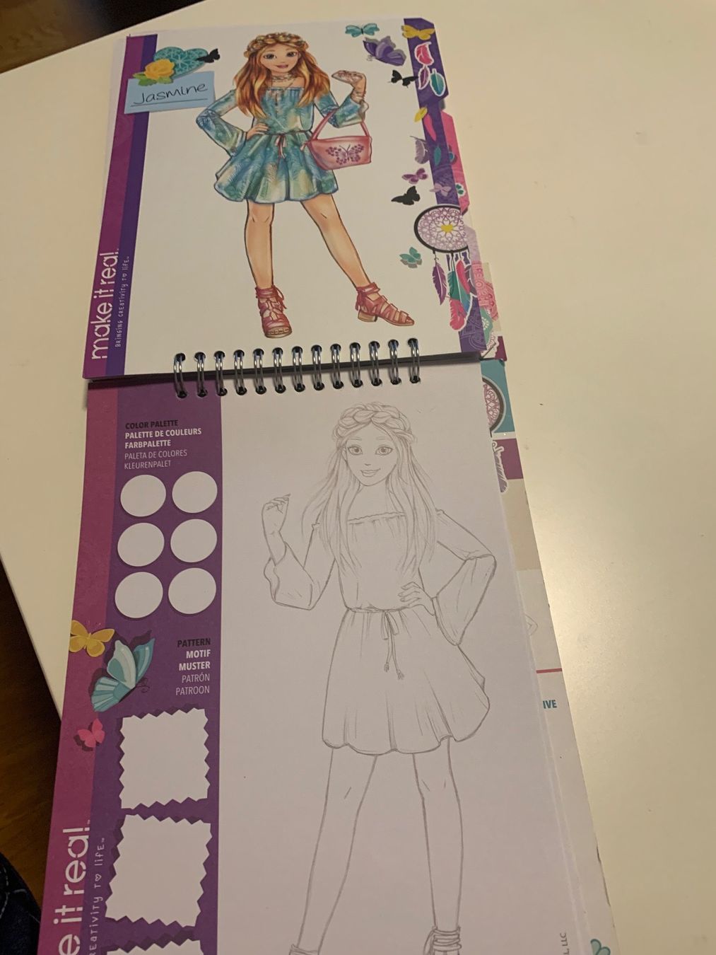 Bücher: ♥ Designer Collection make it real! Modedesign Skizzenbuch – Gebraucht aus Beromünster von msklef 6