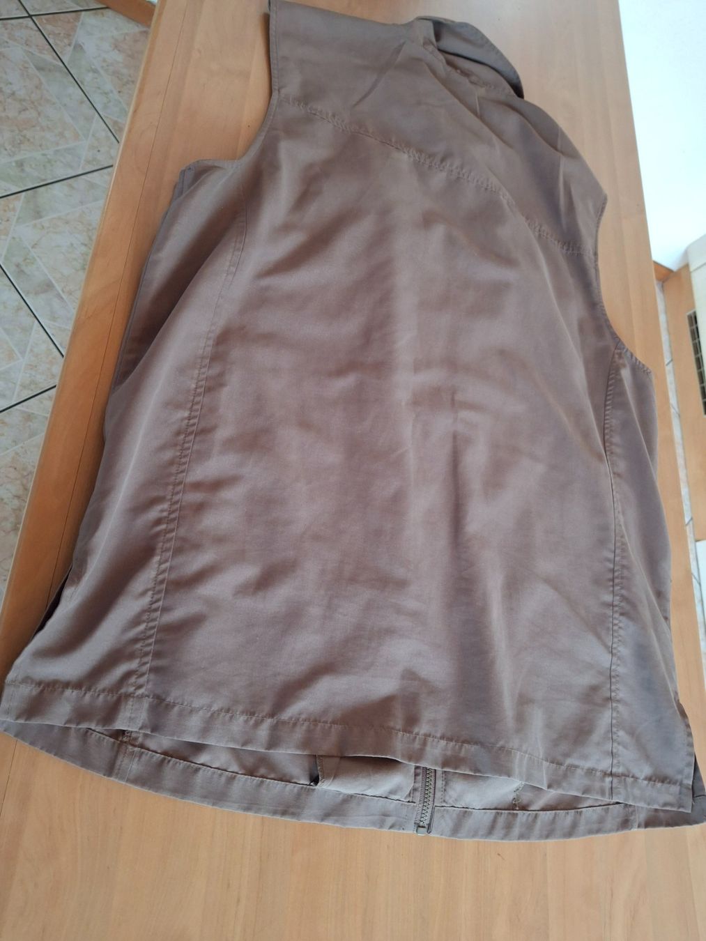 Gilets & Westen: Gilet vert olive taille 40/42 – Gebraucht aus Villiers von san_jn5w 7