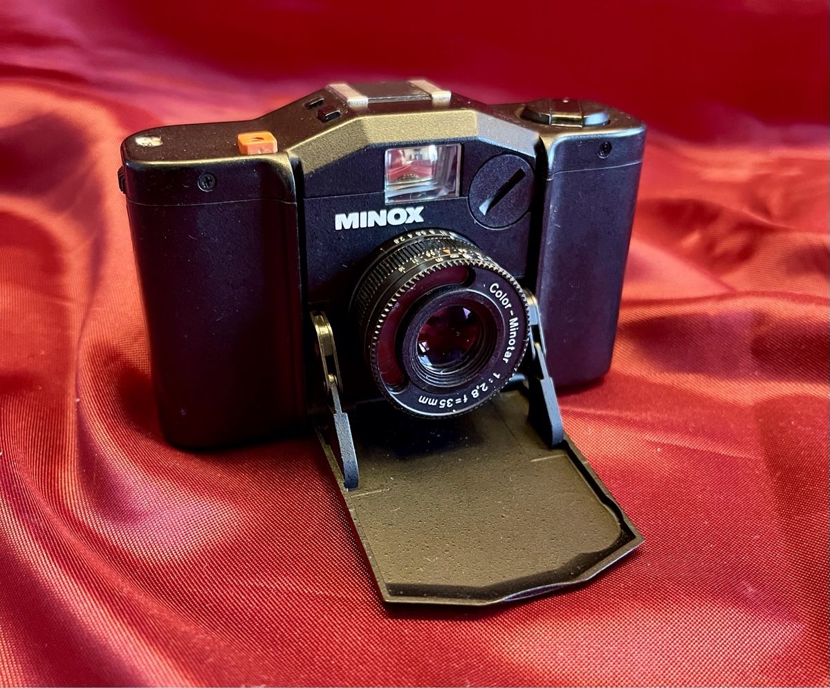 Minox Fotocamera: Kleinbild Kamera Minox – Usato da Zürich venduto da Juancarlos1