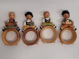 4 Serviettenringe, geschnitzt
