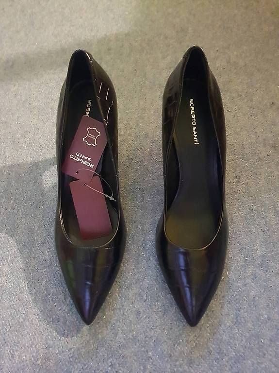 Scarpe da donna: NEUF Chaussures à talon noires, pointure 39 – Usato da Châtel-St-Denis venduto da max_fri 1