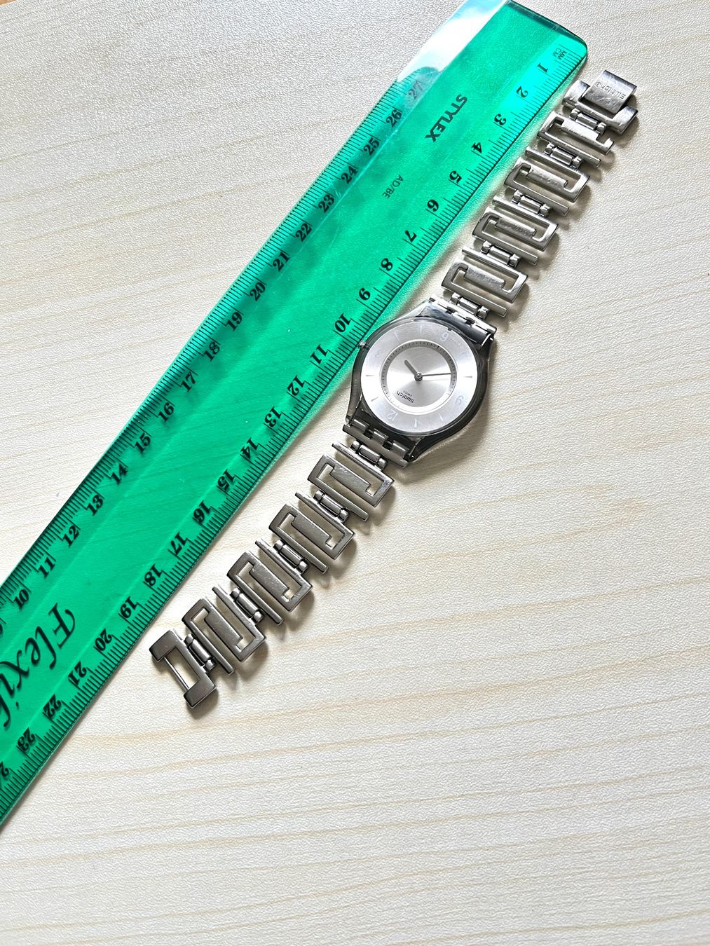 Swatch Orologi: Coole Swatch Uhr, Silber Look, Zeitlos! – Usato da Grenchen venduto da chththl 7