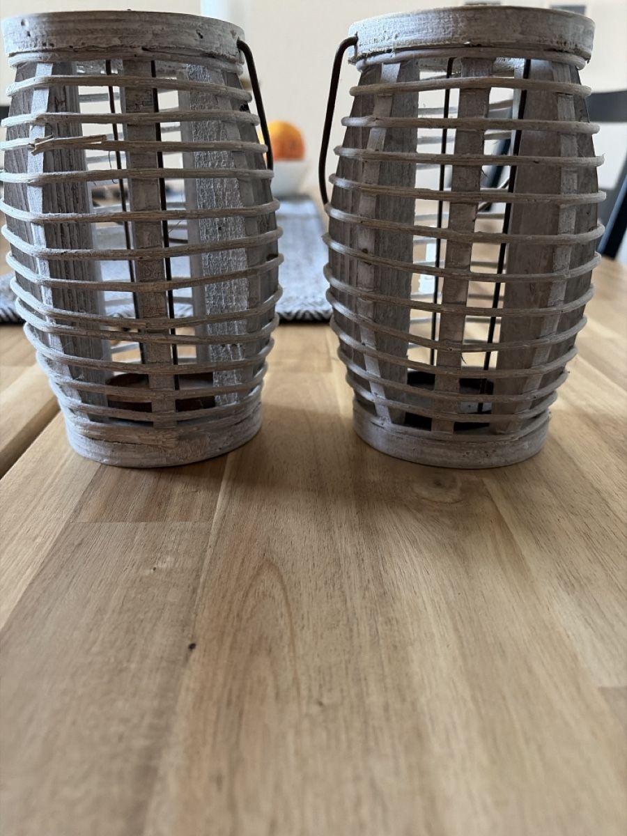 Alle Dekorationen: 2er Set Windlichter Holz, Shabby Chic, Herbstdeko! – Gebraucht aus St. Gallen von Francsco 1