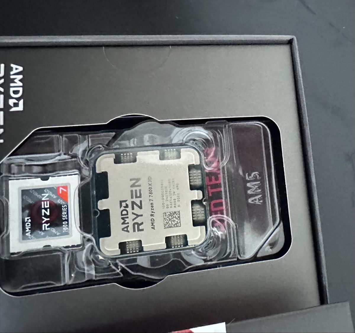 Amd Composants électroniques: Ryzen 7 7800X3D – D'occasion à Lausanne par aim_d2z2