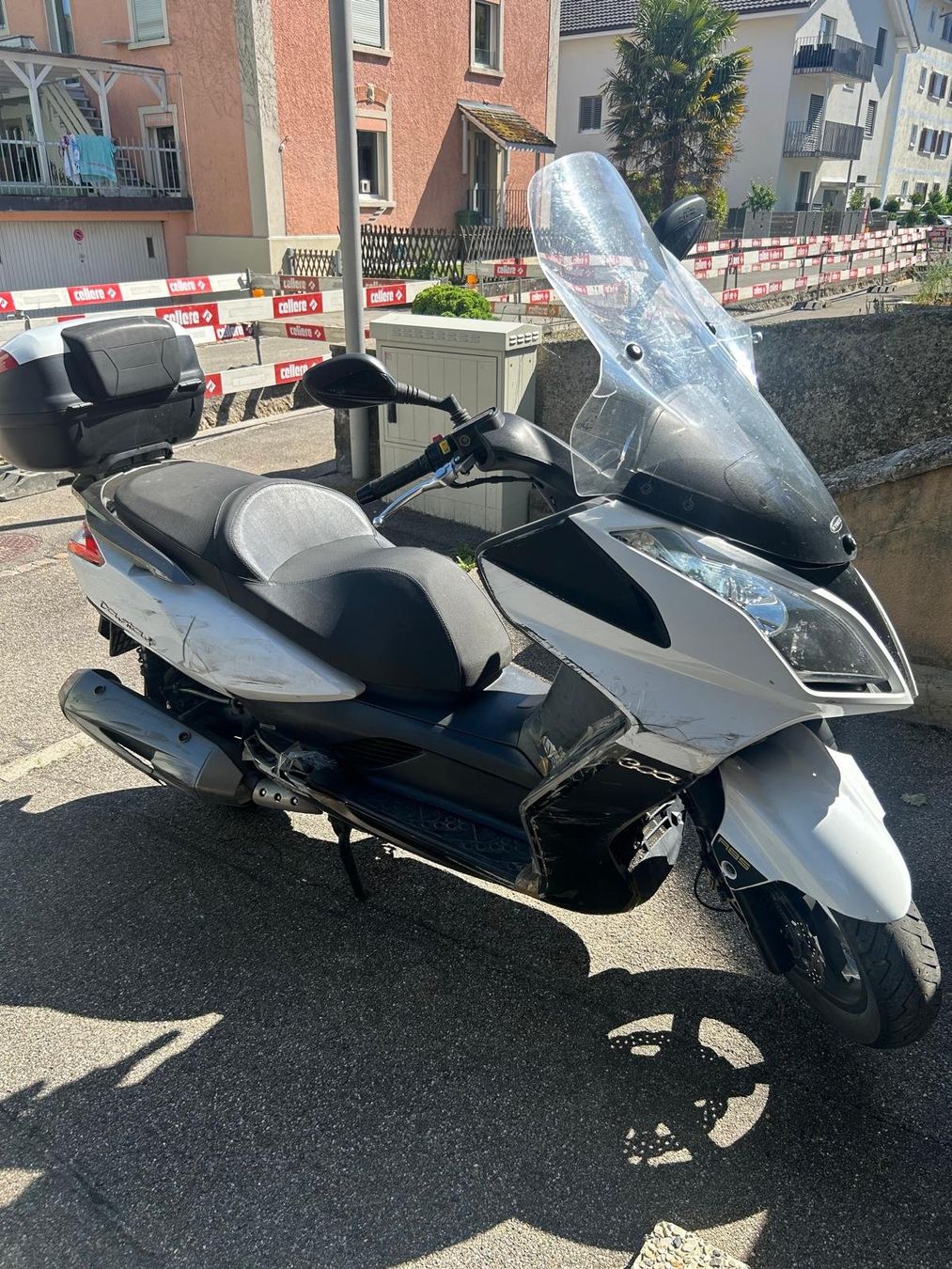 Scooter: Kymco Downtown 300 ABS mit Koffer – Difettoso da Sirnach venduto da Emilj 2