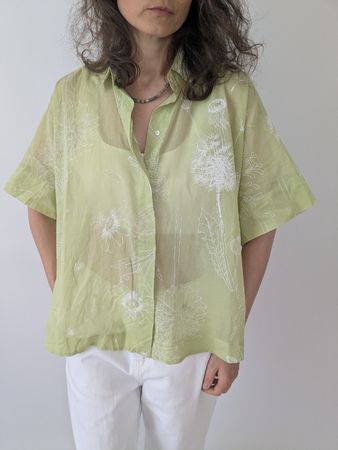 Tonet Bluse Gruen Floral Kurzarm 44