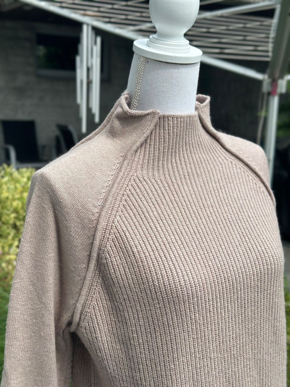 Maglioni & Felpe: Edler Strickpullover, neuwertig, Rollkragen, Grösse M – Usato da Zufikon venduto da Modestil365 2