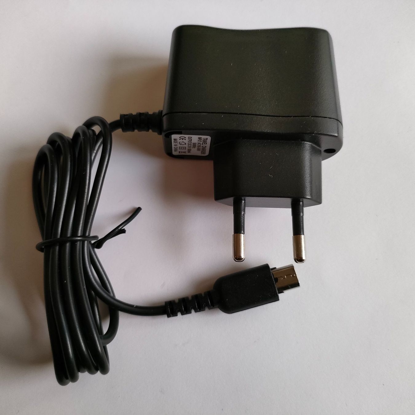 Adattatori & Cavi: Nintendo DS Lite Ladekabel / Netzteil / Ladegerät – Nuovo (secondo la descrizione) da Zürich venduto da Mephisto87