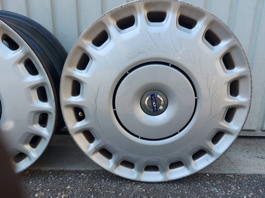 Volvo Pneumatici & Ruote complete: Roues acier Volvo – Usato da Neuchâtel venduto da oli_2ypy 1