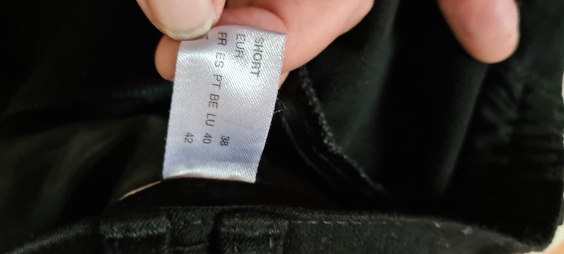 Blusen: Herziges Blüsli und elegante schwarze Hose gr.38 – Gebraucht aus Ferden von jemyce 3