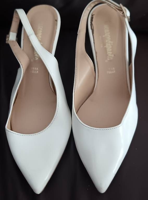 Scarpe da donna: Damen Leder Sandalen weiss gr.38 – Usato da Staufen venduto da mar_wf6r 1