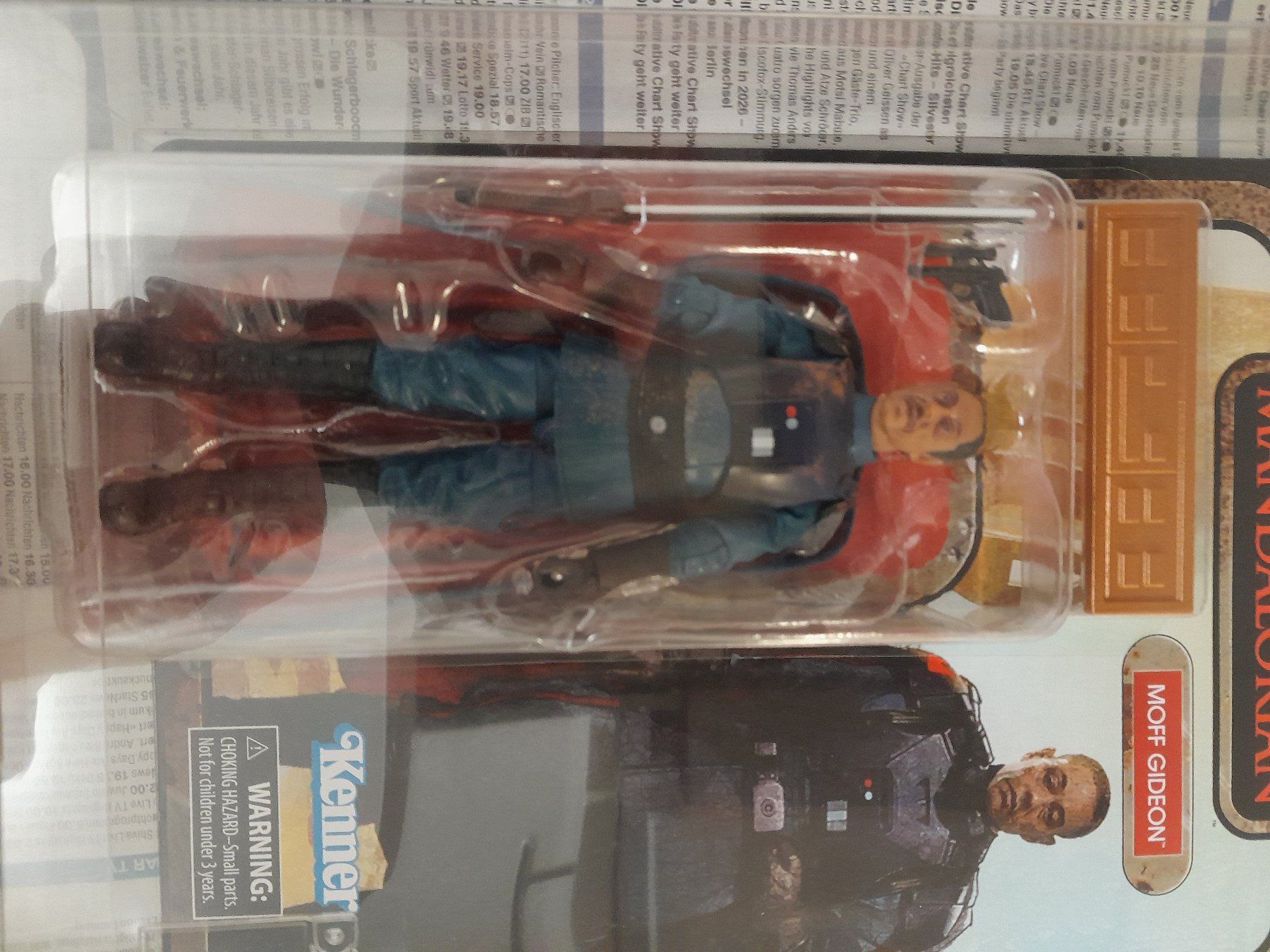 Star Wars Statuette: Star Wars The Mandalorian Moff Gideon mit Blistercase – Usato da Rüti ZH venduto da Alemanni 5