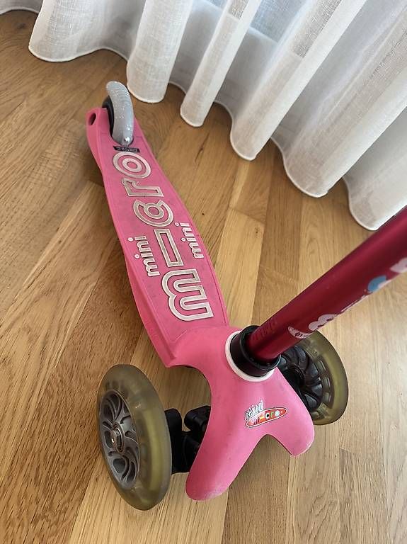 Kickboard: Micro Mini Deluxe Pink – D'occasion à Zürich par dominicmueller87 3